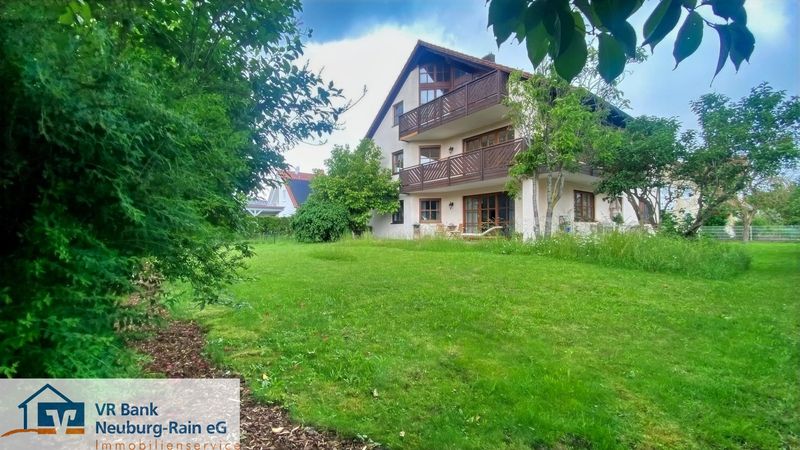 Großzügige 4-Zimmer-Wohnung mit großem Balkon in ruhiger Wohnlage